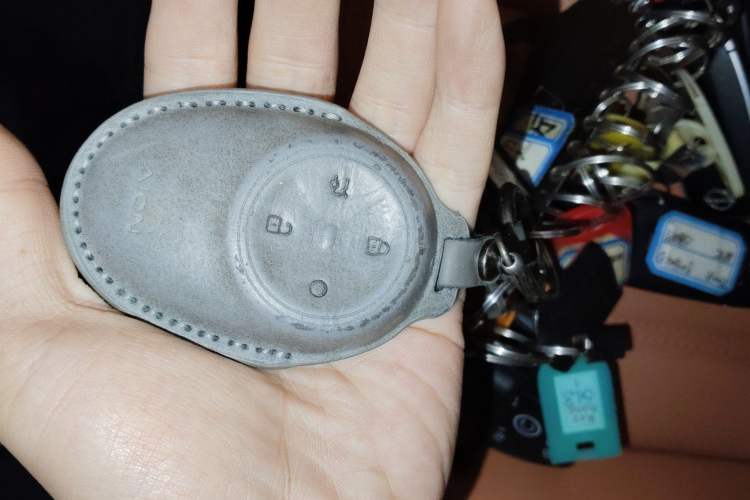 Used AION V 2024 Aion Tyrannosaurus 650 LiDAR Edition Vehicle Key