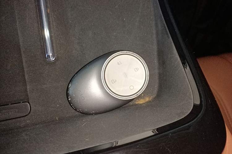 Used AION V 2024 Aion Tyrannosaurus 650 LiDAR Edition Vehicle Key