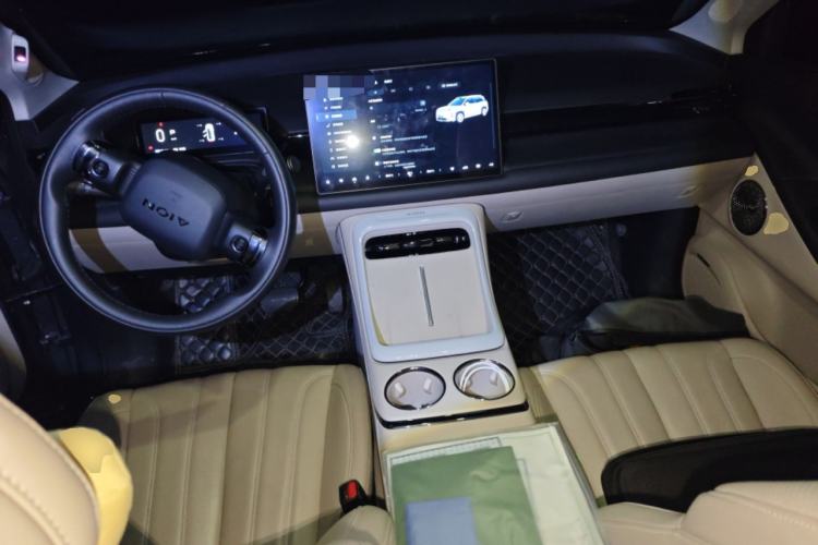 Used AION V 2024 Aion Tyrannosaurus 650 LiDAR Edition Center Console