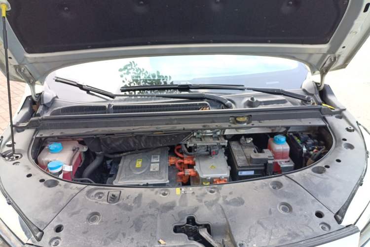 Used AION V 2024 Plus 70 Star Edition Ternary Lithium Engine Bay