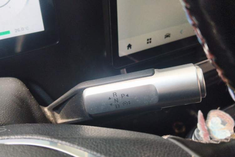 Used AION V 2024 Plus 70 Smart Edition Ternary Lithium Gear Lever