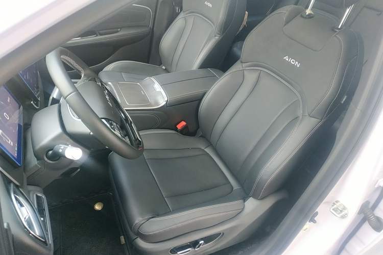 Used AION V 2024 Plus 70 Star Edition Lithium Iron Phosphate Left Front Seat