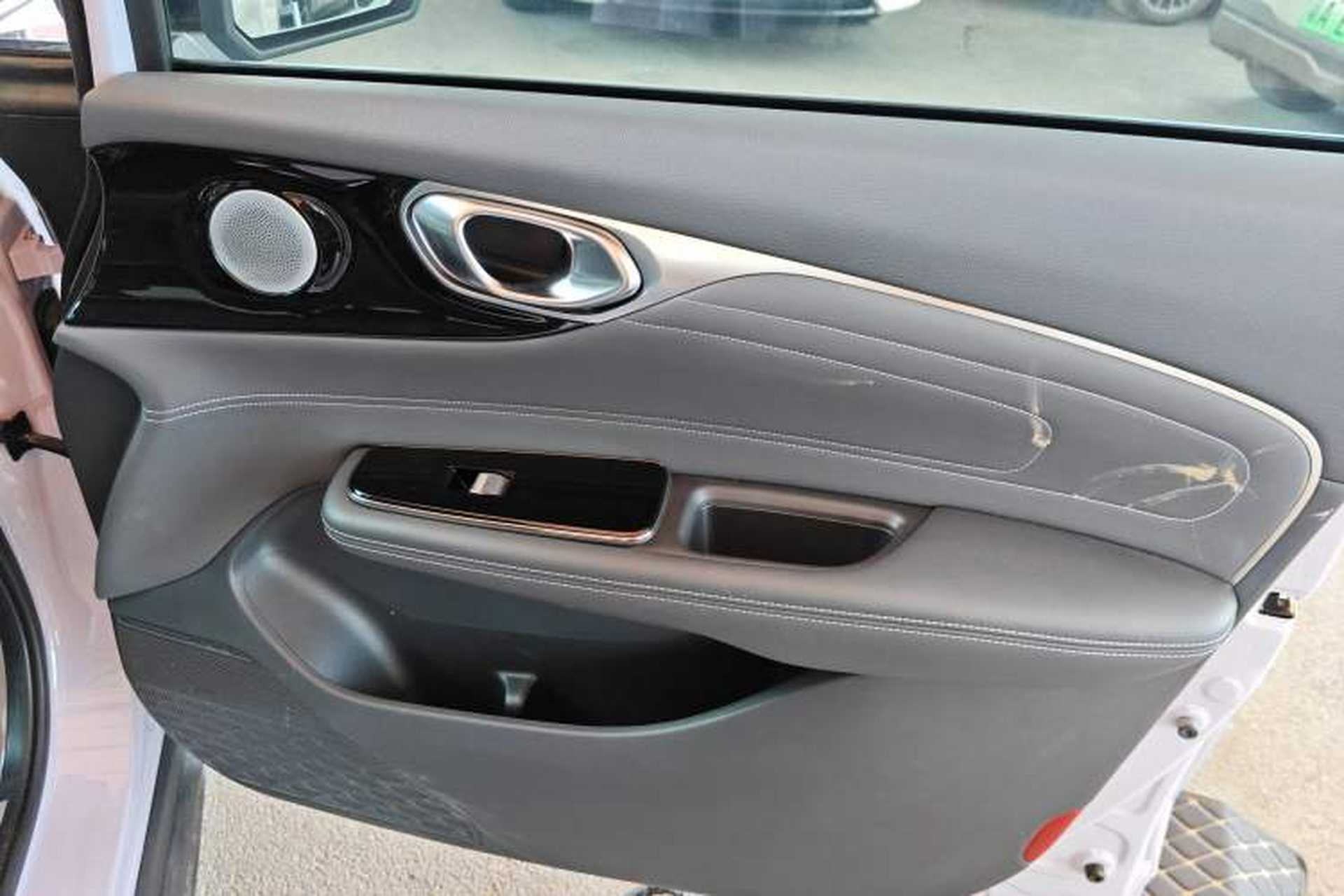 Used AION V 2024 Plus 70 Star Edition Lithium Iron Phosphate Right Front Door Interior