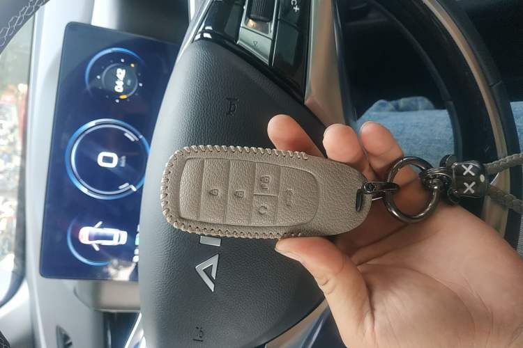 Used AION V 2024 Plus 70 Star Edition Lithium Iron Phosphate Vehicle Key