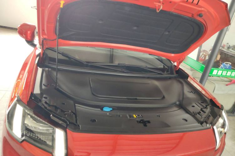 Used AION V 2024 Aion Tyrannosaurus 650 LiDAR Edition Engine Bay
