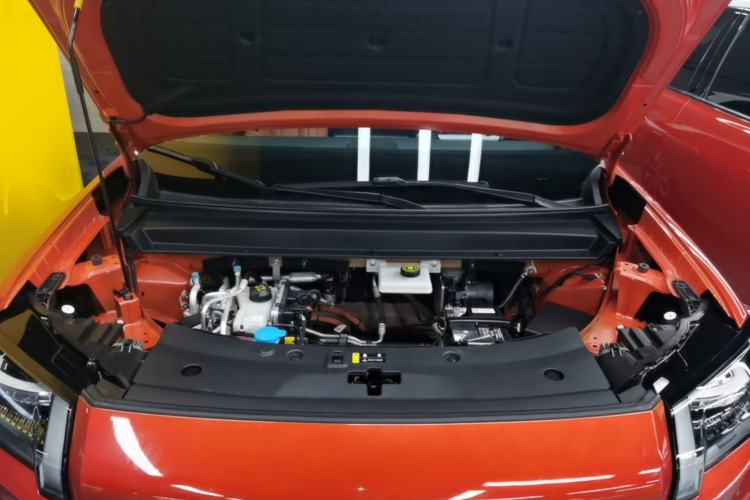 Used AION V 2024 Aion Tyrannosaurus 650 LiDAR Edition Engine Bay