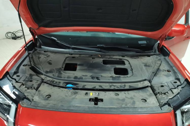 Used AION V 2024 Aion Tyrannosaurus 650 LiDAR Edition Engine Bay