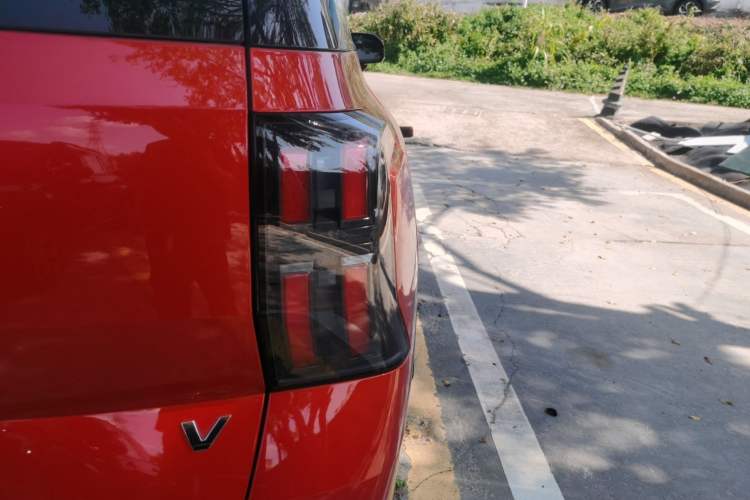 Used AION V 2024 Aion Tyrannosaurus 650 LiDAR Edition Exterior 3