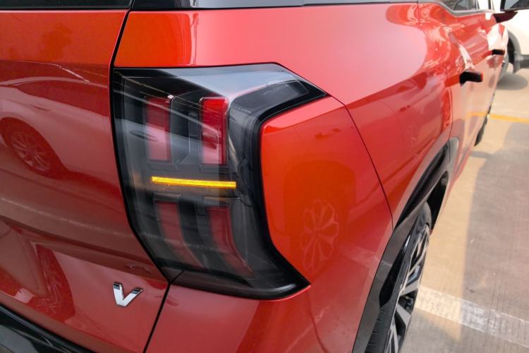Used AION V 2024 Aion Tyrannosaurus 650 LiDAR Edition Exterior 3