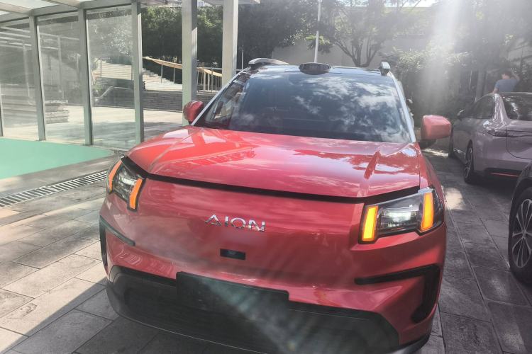 Used AION V 2024 Aion Tyrannosaurus 650 LiDAR Edition Front
