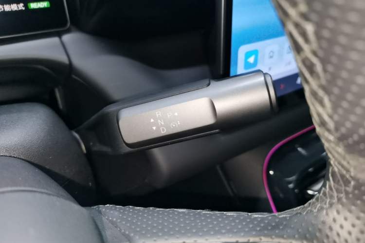 Used AION V 2024 Aion Tyrannosaurus 650 LiDAR Edition Gear Lever