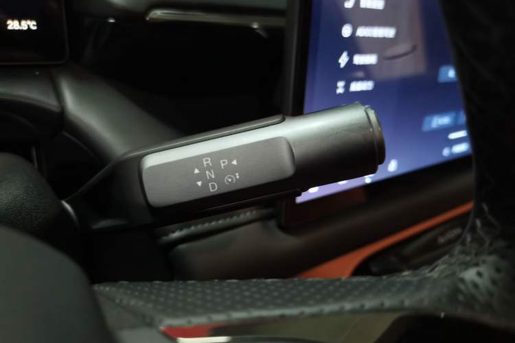 Used AION V 2024 Aion Tyrannosaurus 650 LiDAR Edition Gear Lever