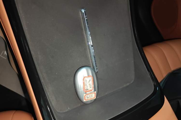 Used AION V 2024 Aion Tyrannosaurus 520 LiDAR Edition Interior 1