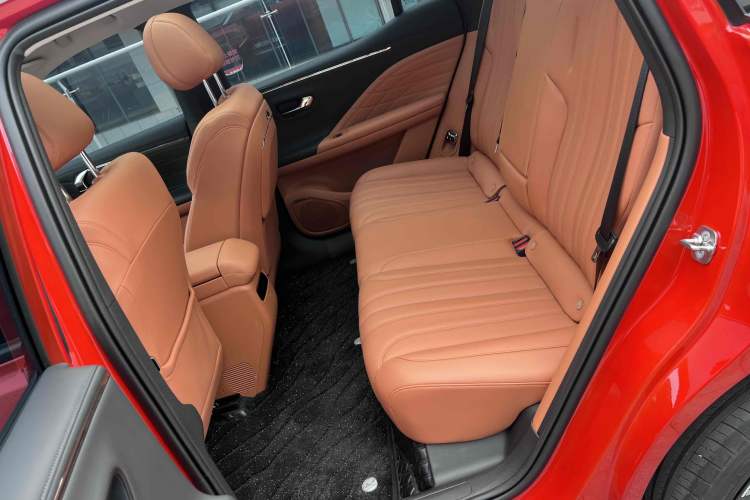 Used AION V 2024 Aion Tyrannosaurus 650 LiDAR Edition Interior 1