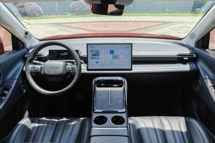 Used AION V 2024 Aion Tyrannosaurus 650 LiDAR Edition Interior 2