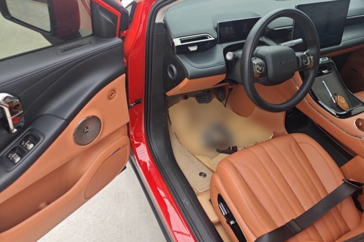 Used AION V 2024 Aion Tyrannosaurus 650 LiDAR Edition Interior 3