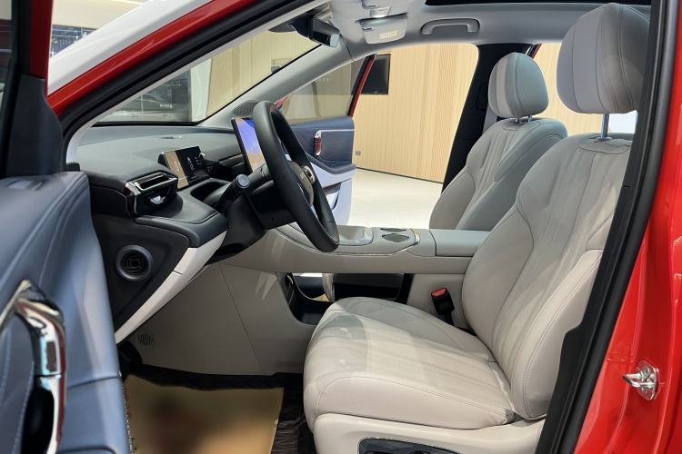 Used AION V 2024 Aion Tyrannosaurus 650 LiDAR Edition Interior 5