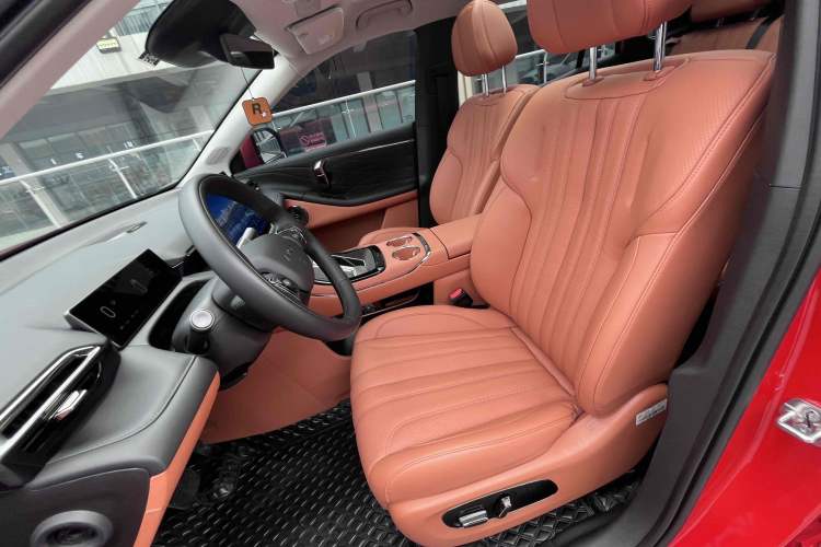 Used AION V 2024 Aion Tyrannosaurus 650 LiDAR Edition Interior 5