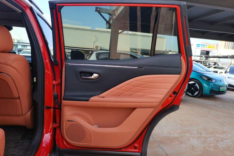 Used AION V 2024 Aion Tyrannosaurus 650 LiDAR Edition Interior 6