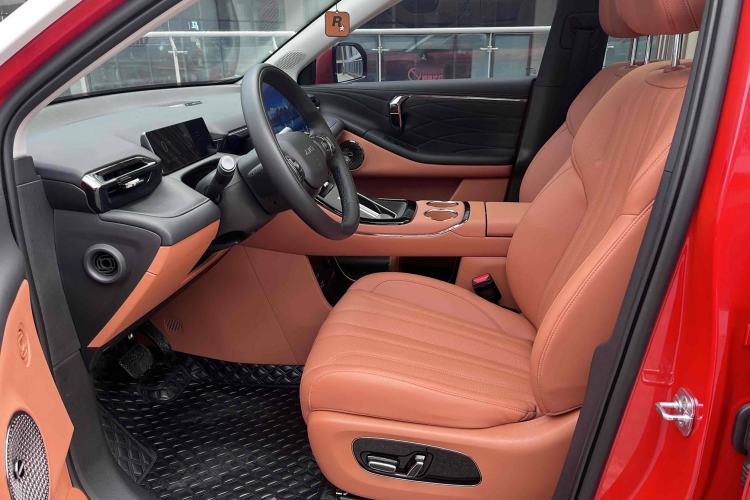 Used AION V 2024 Aion Tyrannosaurus 650 LiDAR Edition Interior 6