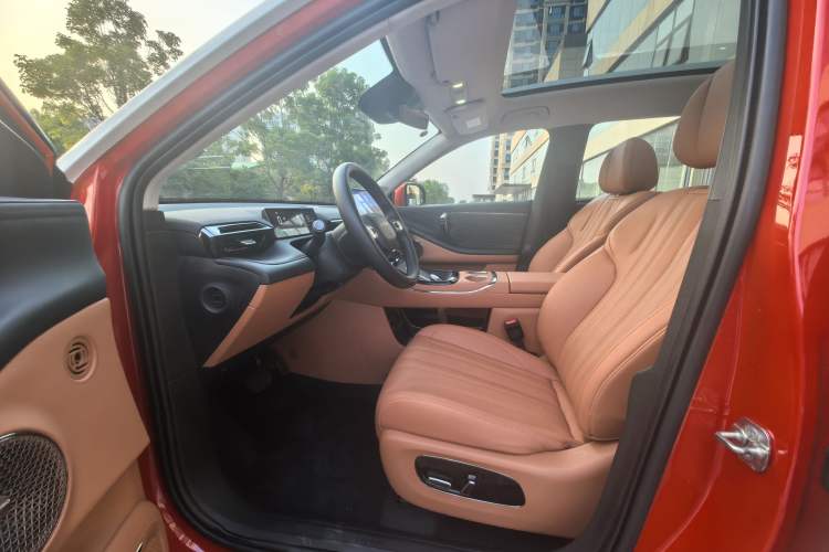 Used AION V 2024 Aion Tyrannosaurus 650 LiDAR Edition Interior 6