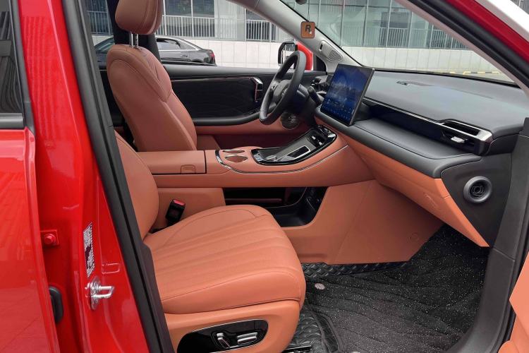 Used AION V 2024 Aion Tyrannosaurus 650 LiDAR Edition Interior 9