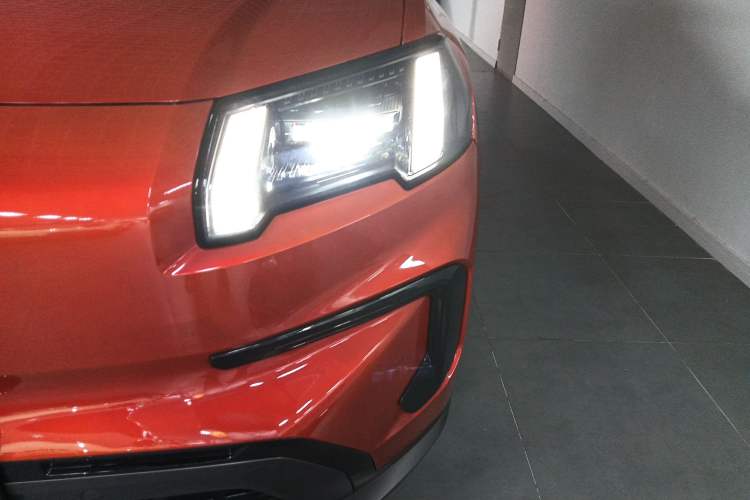 Used AION V 2024 Aion Tyrannosaurus 650 LiDAR Edition Left Front Headlight