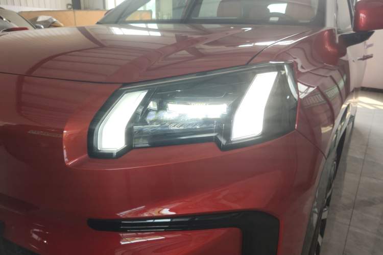 Used AION V 2024 Aion Tyrannosaurus 650 LiDAR Edition Left Front Headlight