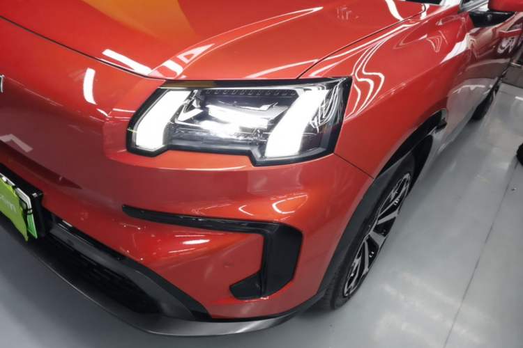 Used AION V 2024 Aion Tyrannosaurus 650 LiDAR Edition Left Front Headlight