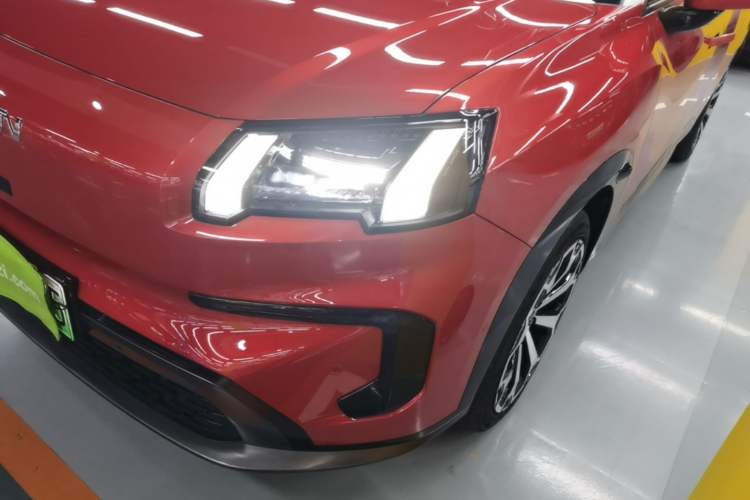 Used AION V 2024 Aion Tyrannosaurus 650 LiDAR Edition Left Front Headlight
