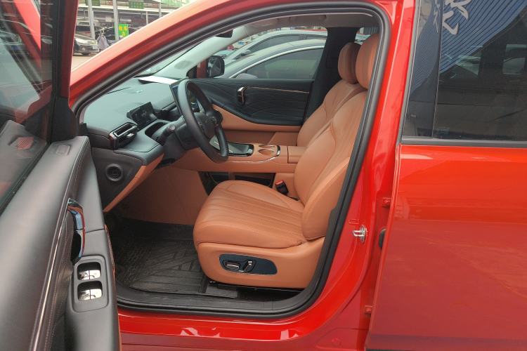 Used AION V 2024 Aion Tyrannosaurus 650 LiDAR Edition Left Front Seat