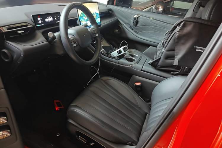 Used AION V 2024 Aion Tyrannosaurus 650 LiDAR Edition Left Front Seat