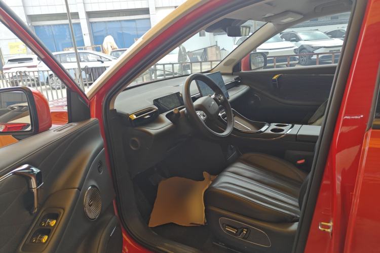 Used AION V 2024 Aion Tyrannosaurus 650 LiDAR Edition Left Front Seat
