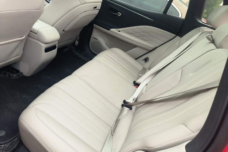 Used AION V 2024 Aion Tyrannosaurus 650 Smart Premium Edition Left Rear Seat
