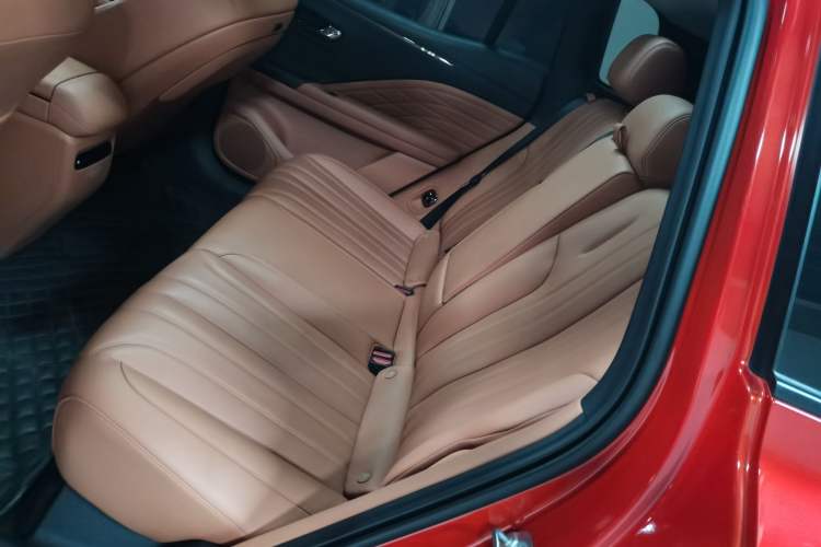 Used AION V 2024 Aion Tyrannosaurus 650 LiDAR Edition Left Rear Seat