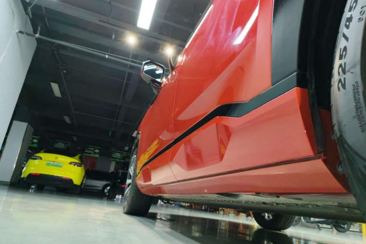 Used AION V 2024 Aion Tyrannosaurus 650 LiDAR Edition Left Side Sill