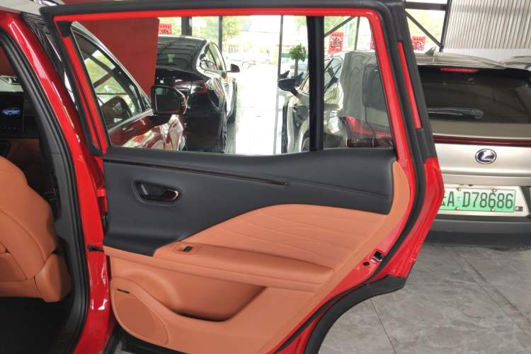 Used AION V 2024 Aion Tyrannosaurus 650 LiDAR Edition Right Rear Door Interior