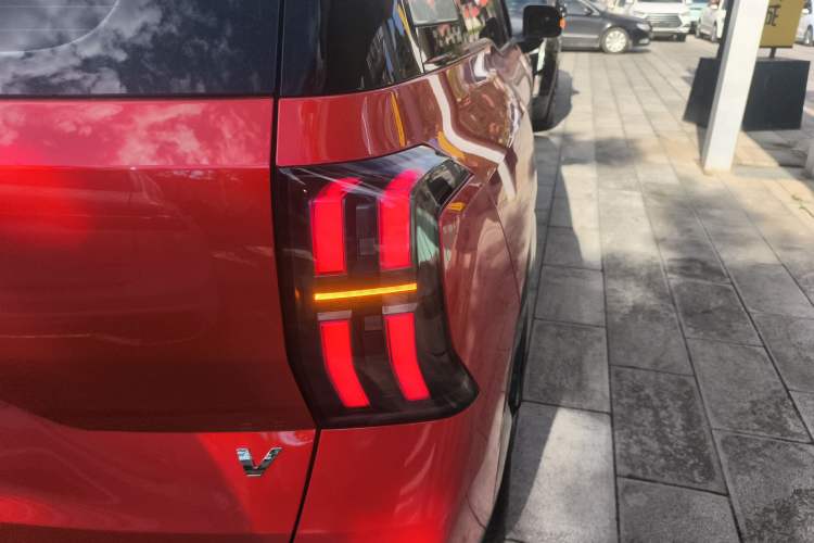 Used AION V 2024 Aion Tyrannosaurus 650 LiDAR Edition Right Rear Taillight