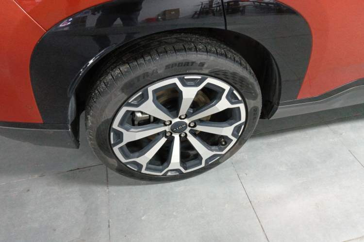 Used AION V 2024 Aion Tyrannosaurus 650 LiDAR Edition Right Rear Wheel Hub