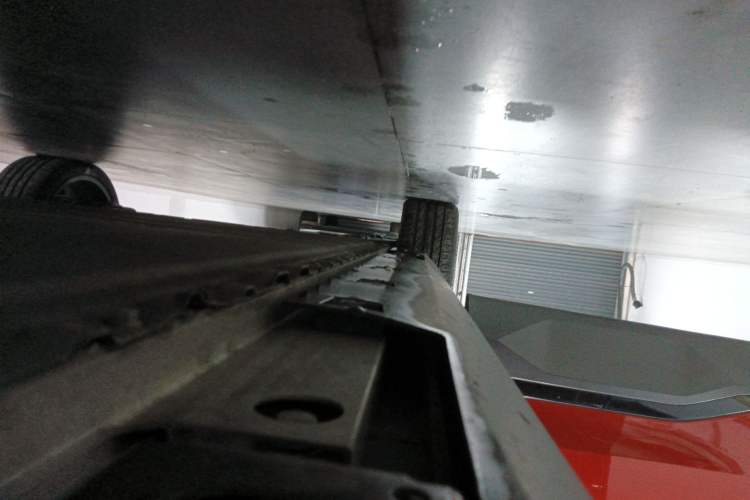 Used AION V 2024 Aion Tyrannosaurus 650 LiDAR Edition Right Side Sill