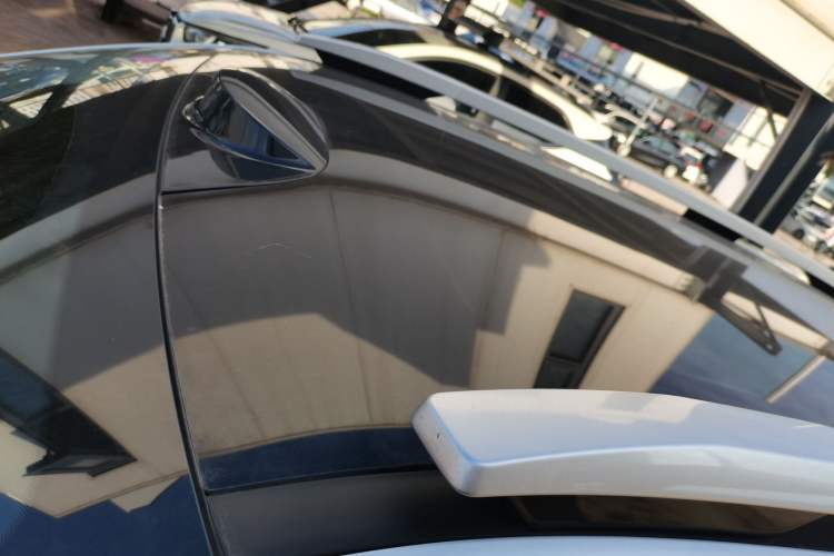 Used AION V 2024 Aion Tyrannosaurus 650 LiDAR Edition Roof