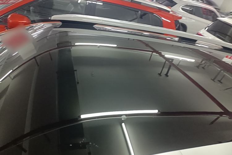 Used AION V 2024 Aion Tyrannosaurus 650 Smart Premium Edition Roof