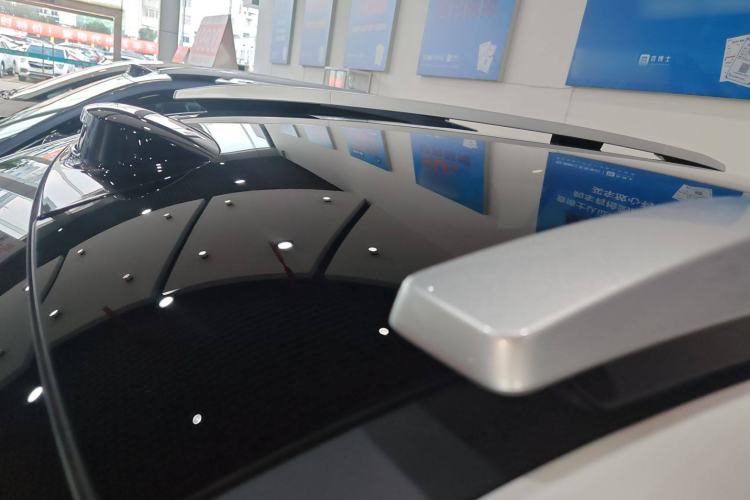 Used AION V 2024 Aion Tyrannosaurus 650 LiDAR Edition Roof