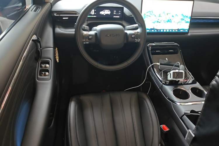 Used AION V 2024 Aion Tyrannosaurus 650 LiDAR Edition Steering Wheel