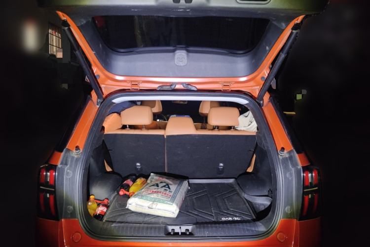 Used AION V 2024 Aion Tyrannosaurus 650 Smart Premium Edition Trunk