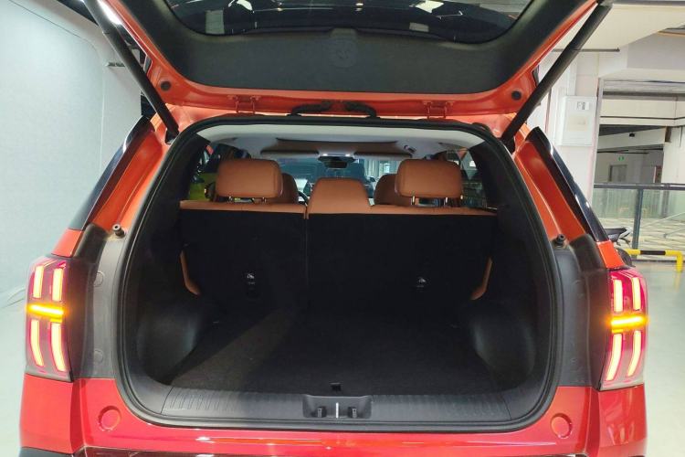 Used AION V 2024 Aion Tyrannosaurus 650 LiDAR Edition Trunk
