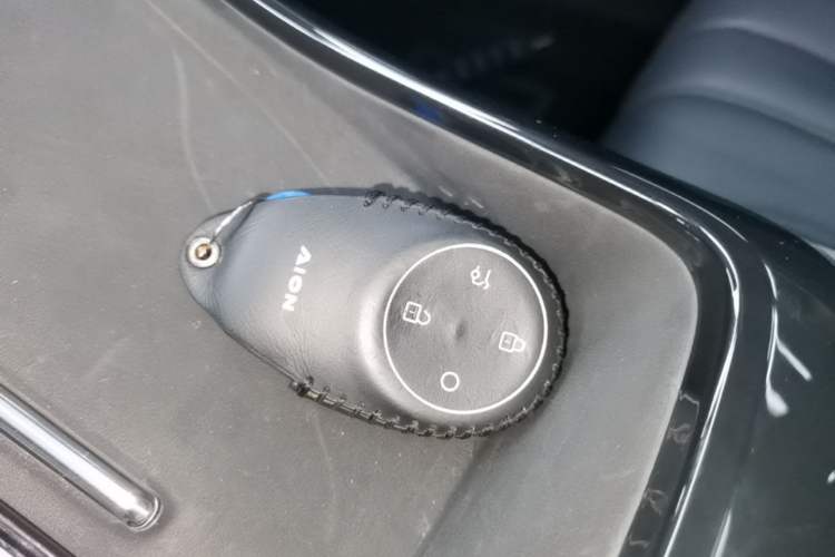 Used AION V 2024 Aion Tyrannosaurus 650 LiDAR Edition Vehicle Key