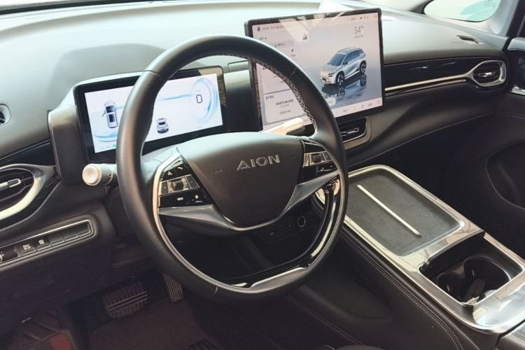 Used AION V 2024 Plus 70 Star Edition Lithium Iron Phosphate Center Console