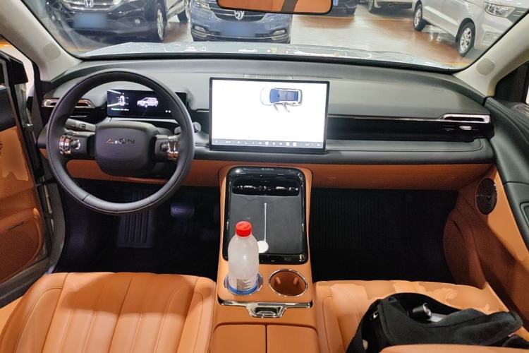 Used AION V 2024 Aion Tyrannosaurus 650 Smart Premium Edition Center Console