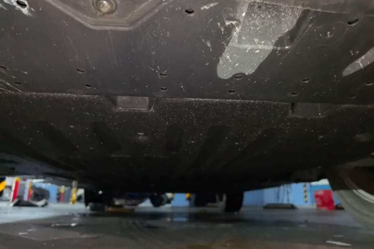 Used AION V 2024 Plus 70 Star Edition Lithium Iron Phosphate Chassis Front